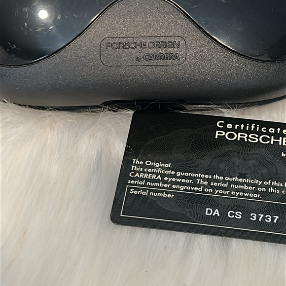 Porsche Carrera Authentic Sunglasses Case - Picture 2 of 8